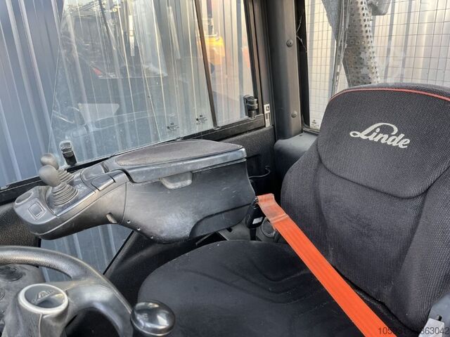 Dizelski viljuškari Linde H35D-02