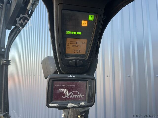 Elektryczny wózek widłowy 3 kołowy Linde E18-02