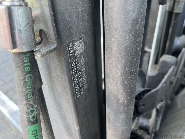 Elektryczny wózek widłowy 3 kołowy Linde E18-02