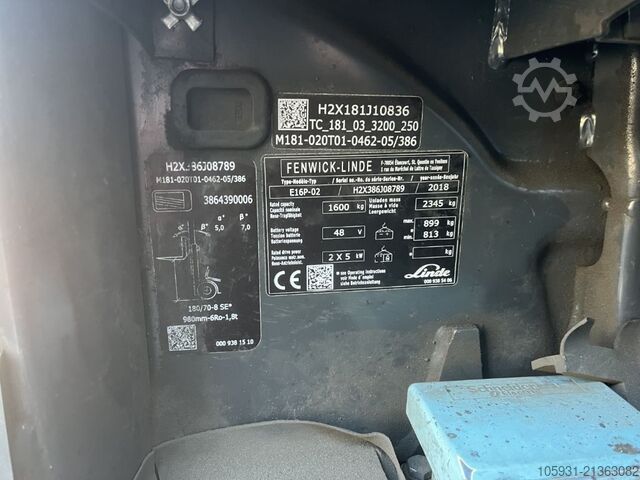 Elektryczny wózek widłowy 4-kołowy Linde E16P-02