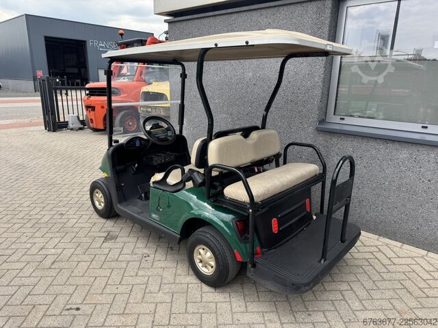 EZGO RXV 高尔夫球车，电动，4座，2019年，含充电器 EZ-GO RXV Golfkar Golfcar Elektrisch 4 Zits 2019 Inc Lader