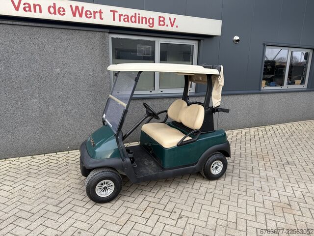 Golfkar CLUBCAR PRESEDENT, 2 vendesh, Golfkar Golfcart 2017 me karikues CLUCAR PRESEDENT 2 zitter Golfkar Golfcart 2017 Met Lader