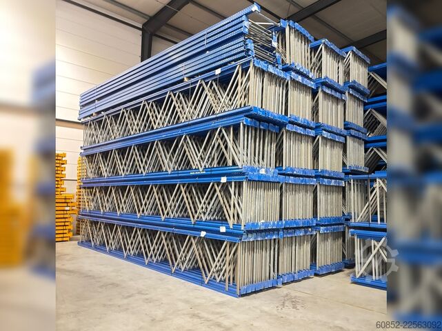 Hoogbouwmagazijn ca. 30,8 lfm Jungheinrich Esmena Höhe : 825 cm , 2100 kg Fachlast