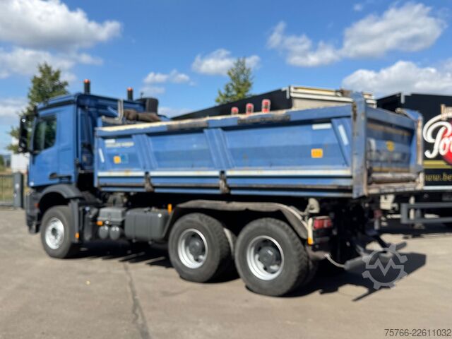 Camion-benne tricar MERCEDES-BENZ AROCS 2648  / RETARDER / BORDMATIC / ANBAUPLATTE