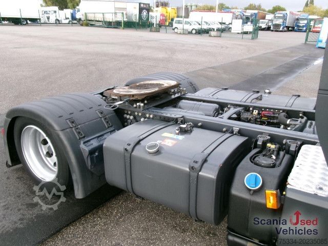 ভলিউম ট্রাক্টর ইউনিট Scania R 450 A4x2EB Mega 2 Tanks Standklima