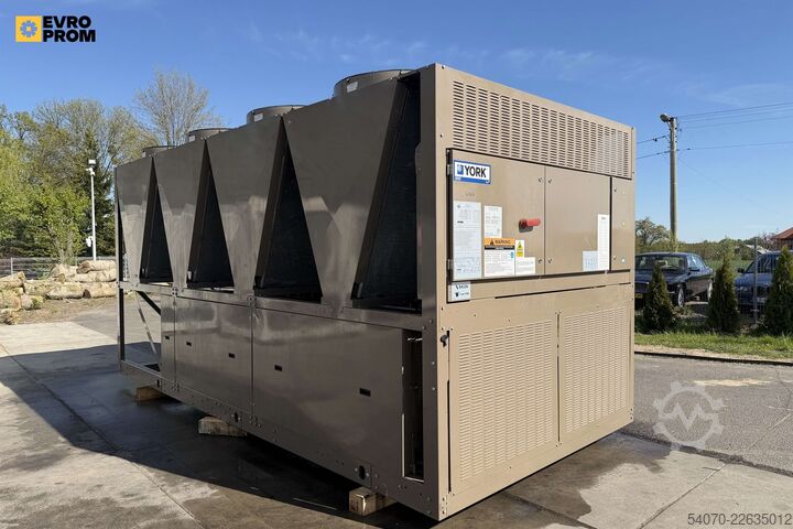 šaldytuvas New Industrial Chiller YORK - 520.6 KW | With warranty