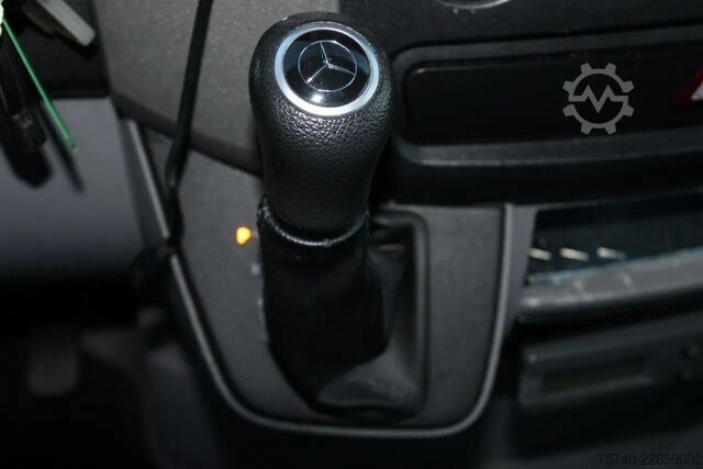 Vỏ tủ lạnh Mercedes-Benz Sprinter 316 + THERMO KING