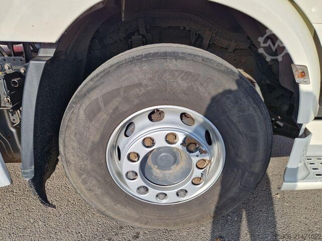 стандартен влекач DAF XF