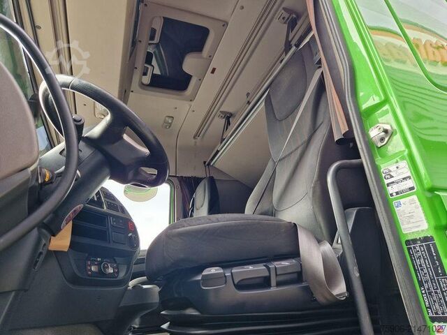 стандартен влекач DAF XF