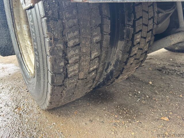 Ladepritsche MAN TGL 12.210 **BELGIAN TRUCK-EURO 4-MANUAL GEARBOX**