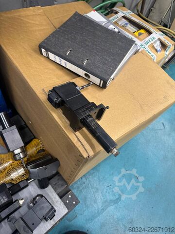Pionowe centrum tokarsko-frezarskie CNC EMAG EMAG VTC 250