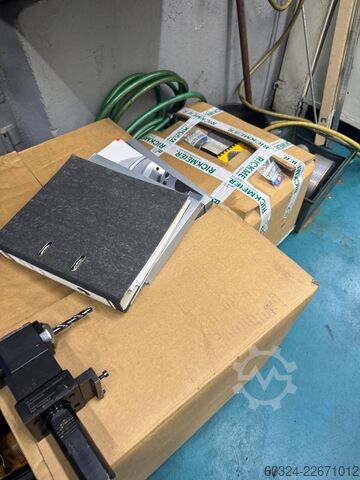 Pionowe centrum tokarsko-frezarskie CNC EMAG EMAG VTC 250