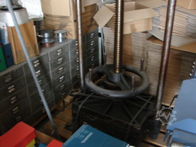 Book binding machine  