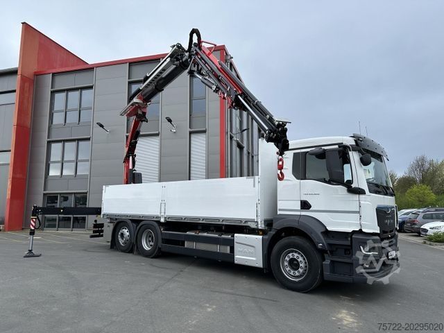 Φορτηγό με επίπεδη καρότσα MAN TGS 26.520 6x2-4 Pritsche Fassi F255RA2.24 + JIB