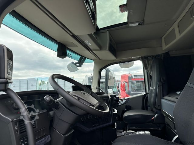 トラック搭載型クレーン VOLVO FH 500 8x4 Pritsche mit Fassi F905R.2.7 + JIB