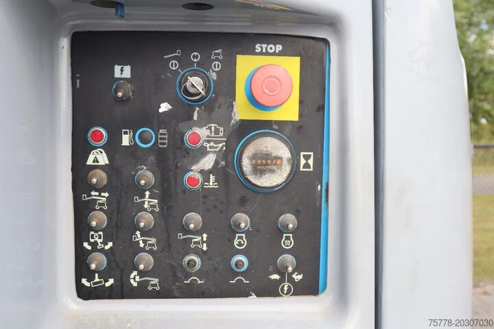 EMUK GmbH Werkzeugmaschinen EMUK GmbH Werkzeugmaschinen EMUK GmbH Werkzeugmaschinen