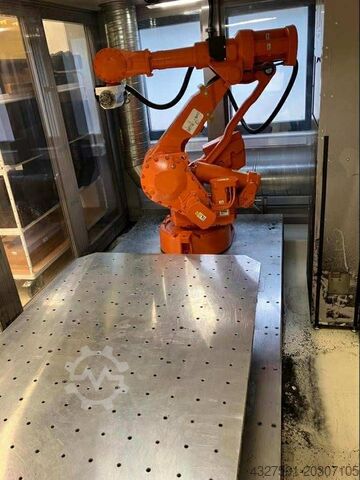 Industrijski robot ABB IRB 4400