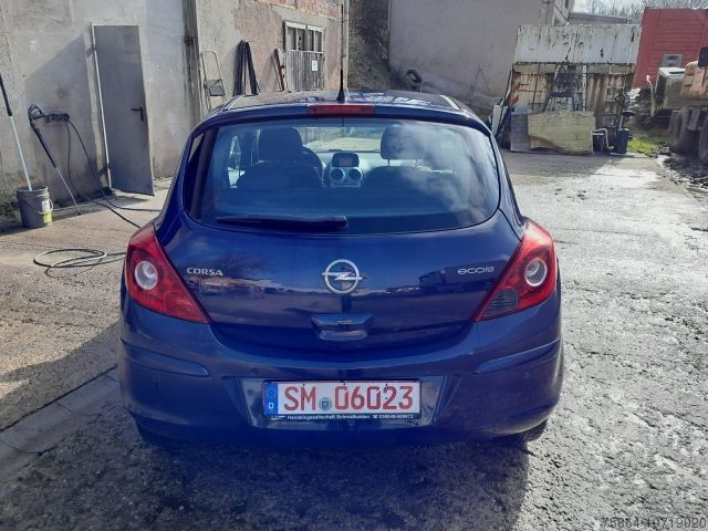 Furgon OPEL Corsa D Selection / +GAS Anlage