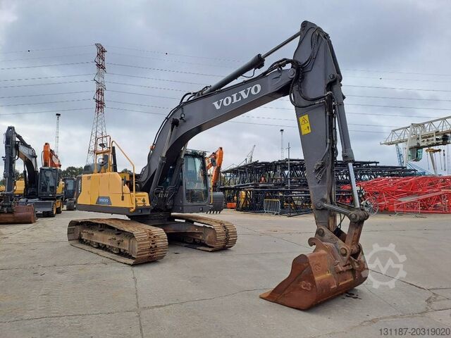 Kāpurķēžu ekskavators Volvo EC 220 EL (New Undercarriage)