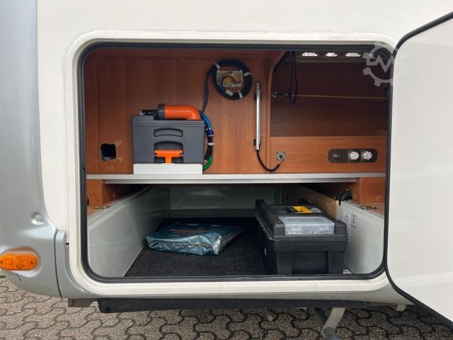 Camper integrado RAPIDO 9005 DFH - Hub/Einzelbetten - Heckbad - Klima