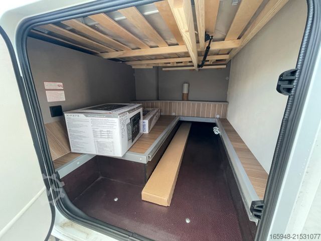 Puoliksi integroitu matkailuauto ETRUSCO 5900 FB T | Hubbett + Complete Selection FIAT