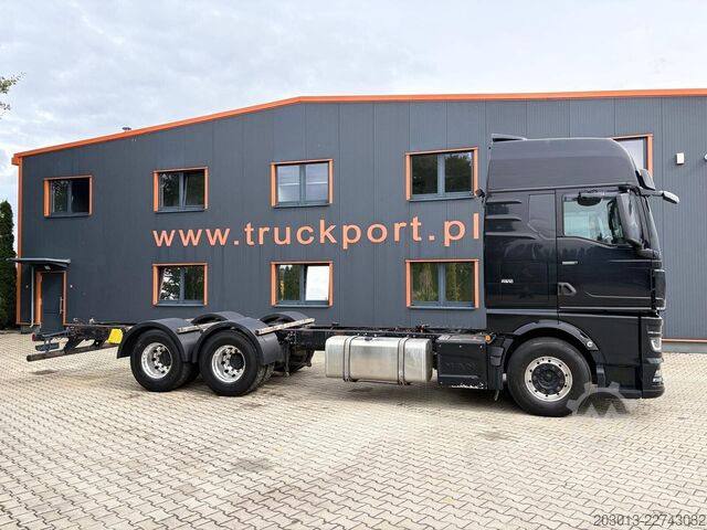 ट्रक चेसिस MAN TGX TGX 26.580 6x4 LL Euro 6 Fahrgestell
