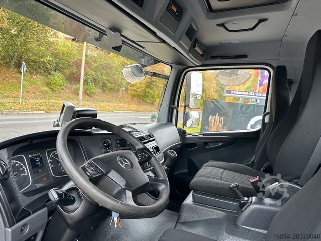 Kran fest á bíl MERCEDES-BENZ Atego 918 4x2 Kipper KRAN Greifer FUNK AHK