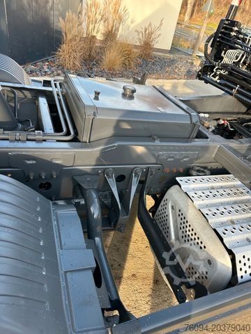 Kran fest á bíl MERCEDES-BENZ Atego 918 4x2 Kipper KRAN Greifer FUNK AHK