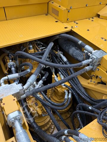 Chain excavator CATERPILLAR 352 mit CE und EPA
