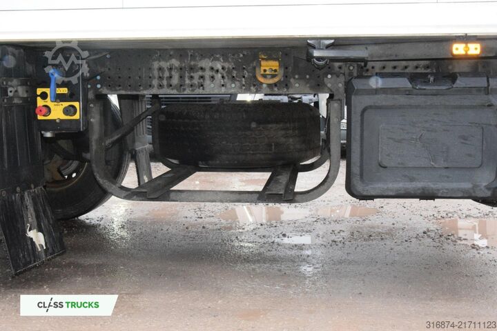 Semirremolque frigorífico SCHMITZ CARGOBULL SKO FP 60 ThermoKing SLXi 300