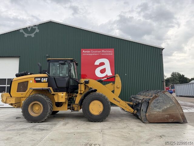 Caterpillar 938M Caterpillar 938M