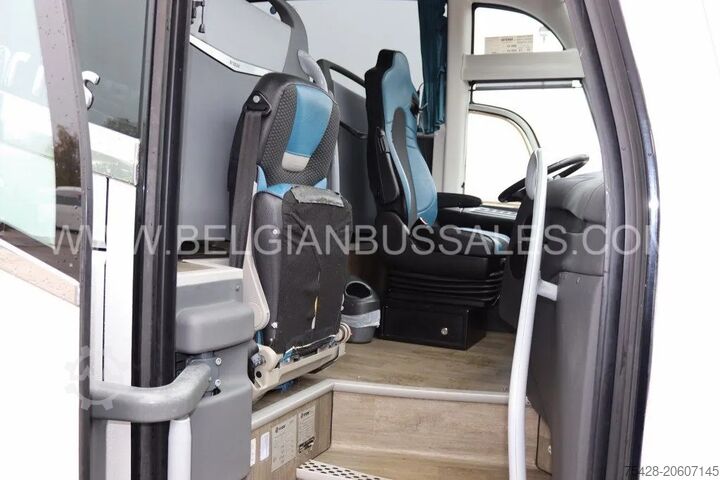 Reisebus Irizar I6S 13.35 / Back door