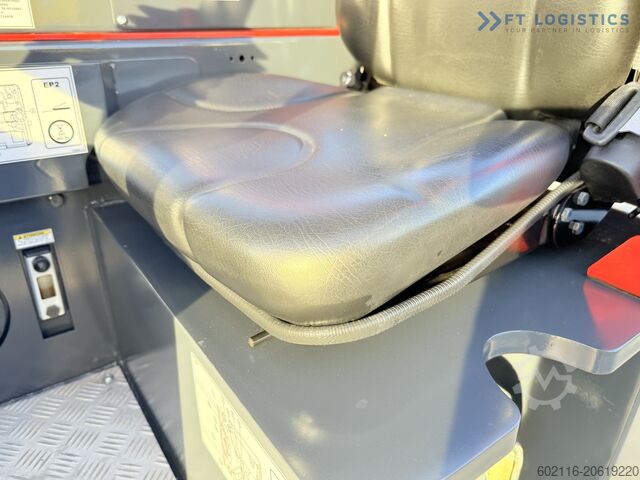 四向叉车 Combilift C3000CB GAS TRIPLEX 4900 FREE-LIFT