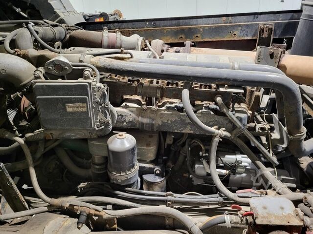 Estándar-SZM Renault AE 440 Magnum E-tech (POUR PIECES / PROBLEM MOT...