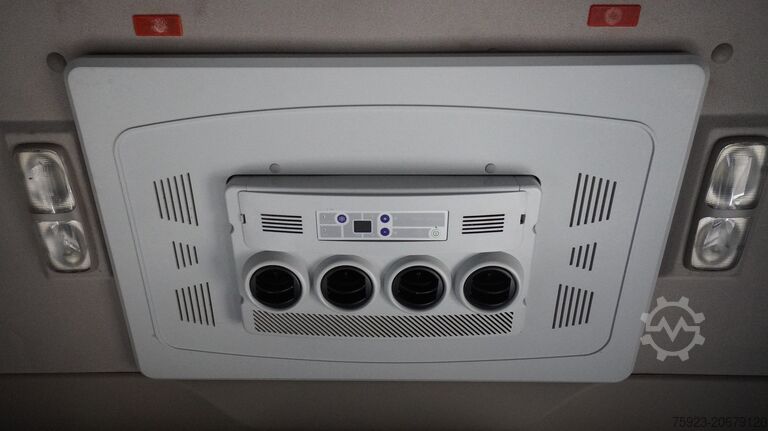 Estándar-SZM DAF XF480 FT SSC 878.000KM