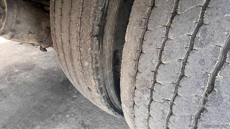 รถดั๊มพ์ 3 ทาง Renault S 170 (10 BOULOTS / POMPE MANUELLE / LAMES / MA...