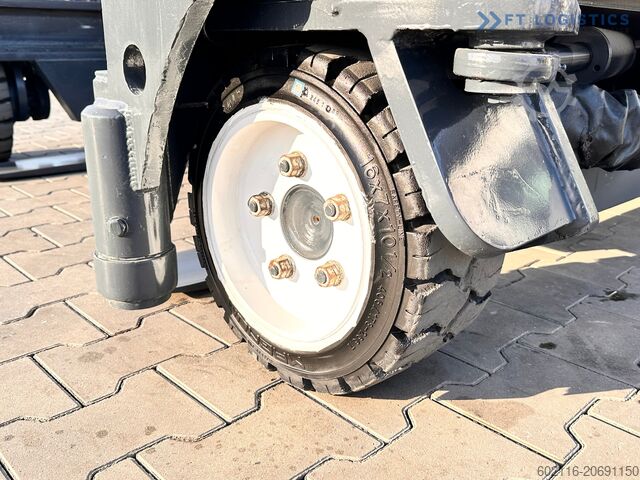 Empilhador de 4 vias Combilift C3000 / DUPLEX / 4100MM / LPG