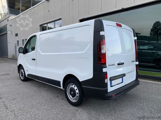 Panel kombi Renault Trafic T27 Van  - Km: 105.000  -
