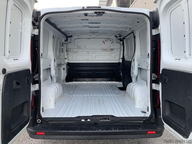 Panel kombi Renault Trafic T27 Van  - Km: 105.000  -