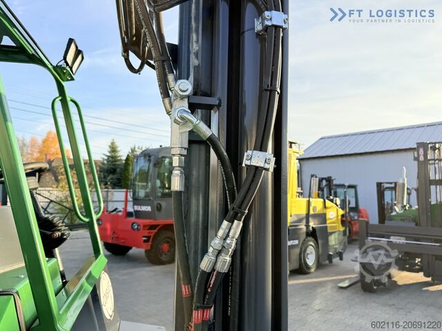 Empilhadeira de quatro direções Combilift CB4000 GAS TRIPLEX 5200 POSITIONER