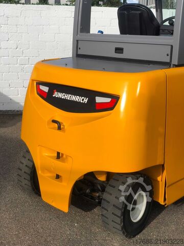 Electric 4-wheeler Jungheinrich EFG 540k - Service Neu  Freisichtmast Batterie 80%
