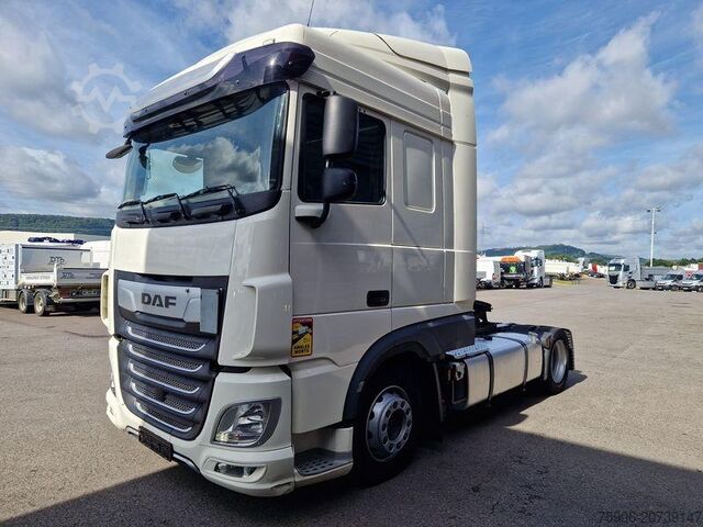 Tracteur routier standard DAF XF