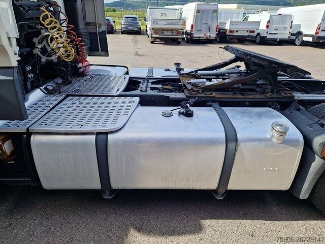 Tracteur routier standard DAF XF