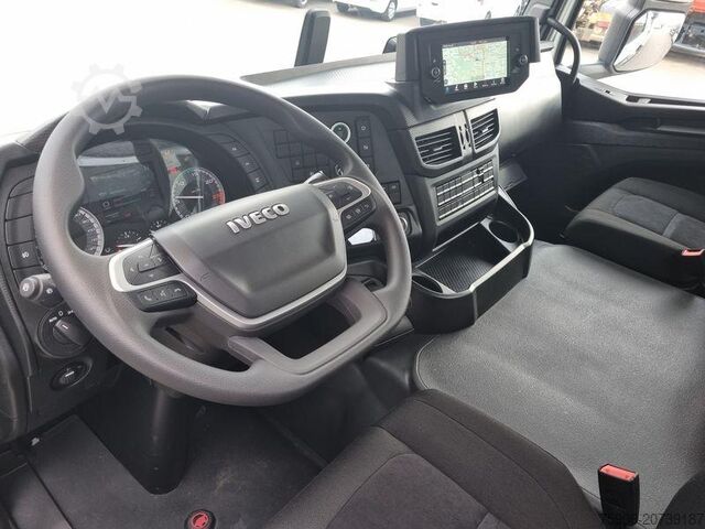 самоскид Iveco X-WAY