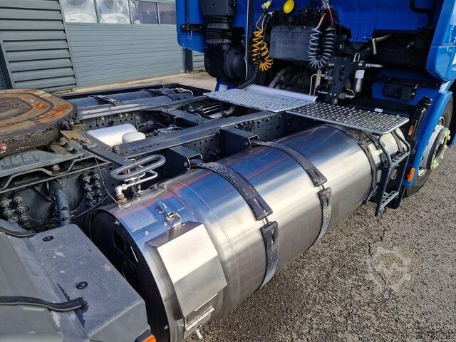 หน่วยรถแทรกเตอร์มาตรฐาน Iveco Stralis