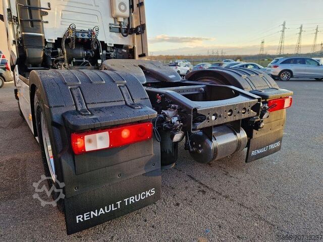 หน่วยรถแทรกเตอร์มาตรฐาน Renault Gamme T High