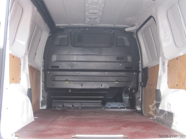 Furgone cassonato lungo Citroen Jumpy2.0 HDI  Profi M 3-Sitzer Klima AHK