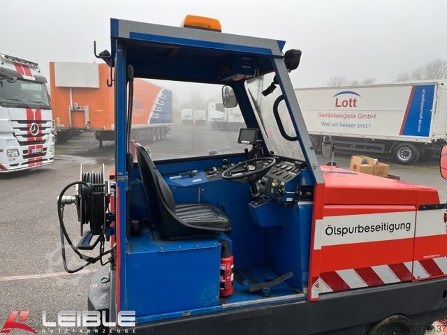 Barredora de calzadas  BIOTEC No1*mit Transportanhänger Zikun