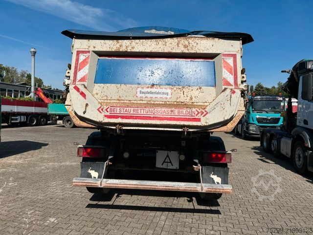 Kipper Auflieger SCHMITZ CARGOBULL Kippauflieger mit 3 Achsen + 2x Liftachsen