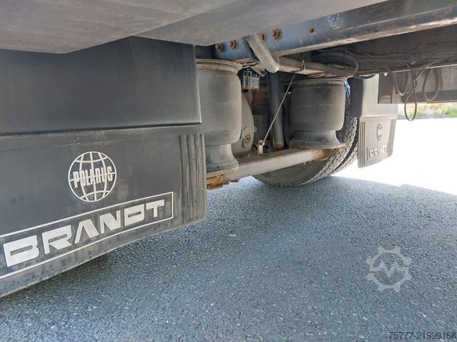 Rashladni kamion VOLVO FL 240 Carrier Supra 950 Mt-LBW-3xKammern